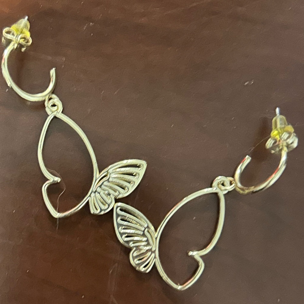 Gorgeous Gold Butterfly Earrings